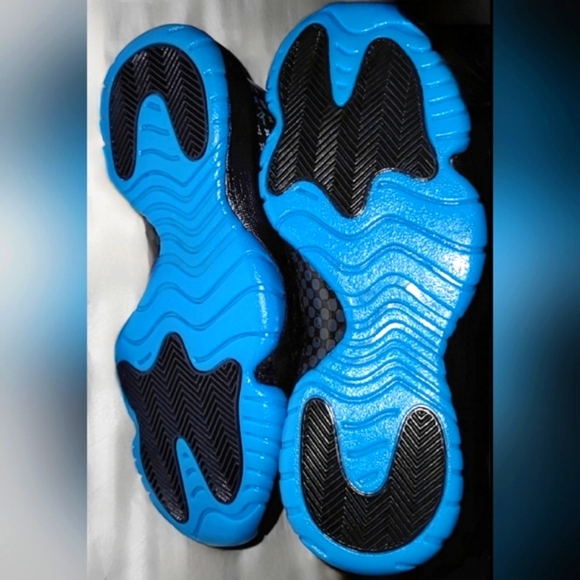 Louis Vuitton Multicolored Jordans - Picture 7 of 12